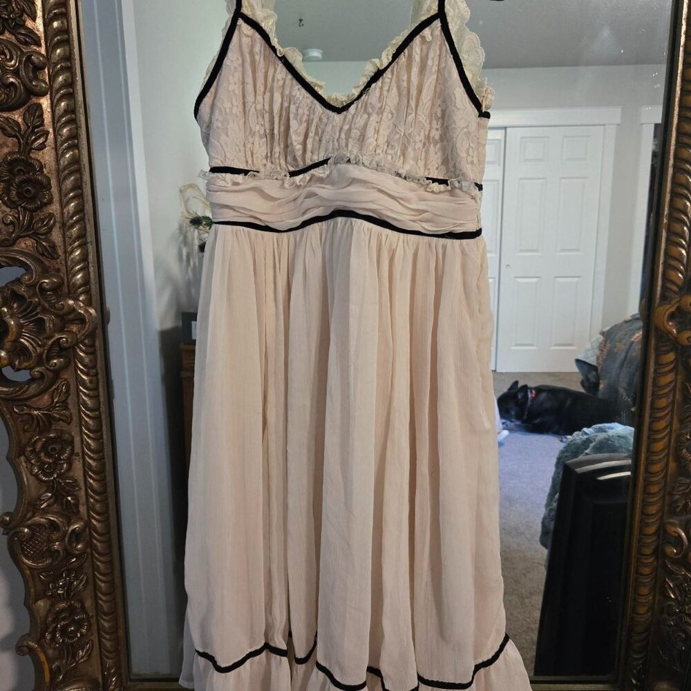 Vintage Forever 21 Cream and black lace babydoll dress
